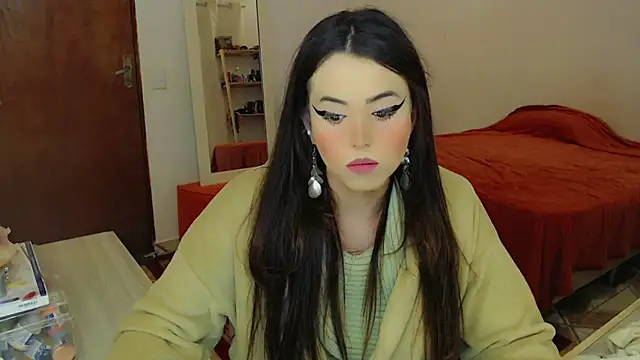 Snapshot of Sophie_Fantasys chatting on 8, 6, 2026 Sophie Fantasys online show from 8, 6, 2026