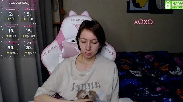 Snapshot of LeahGottty chatting on 5, 12, 2024 LeahGottty online show from 5, 12, 2024