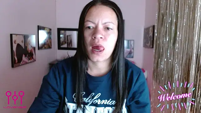 Cristal w online show from 15, 9, 2025