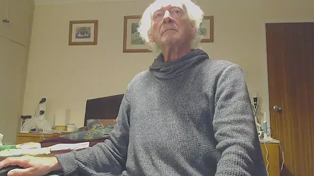 Snapshot of WaverlyKernow chatting on 5, 12, 2024 WaverlyKernow online show from 5, 12, 2024