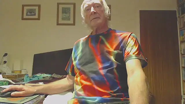 Snapshot of WaverlyKernow chatting on 22, 12, 2024 WaverlyKernow online show from 22, 12, 2024