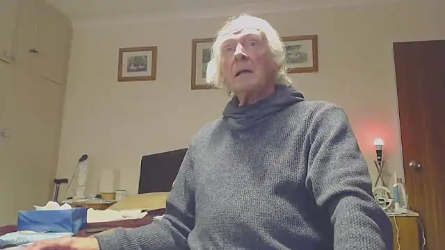 Snapshot of WaverlyKernow chatting on 27, 1, 2025 WaverlyKernow online show from 27, 1, 2025