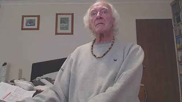 Snapshot of WaverlyKernow chatting on 24, 2, 2025 WaverlyKernow online show from 24, 2, 2025