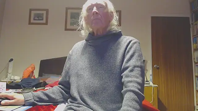 Snapshot of WaverlyKernow chatting on 10, 10, 2025 WaverlyKernow online show from 10, 10, 2025