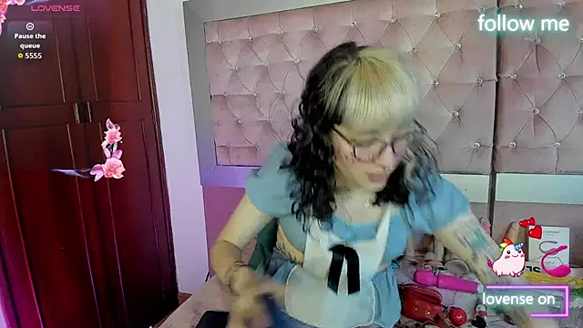 Snapshot of neeko_princes chatting on 27, 4, 2026 neeko princes online show from 27, 4, 2026