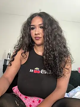 Lickplayofficial online show from 22, 7, 2026