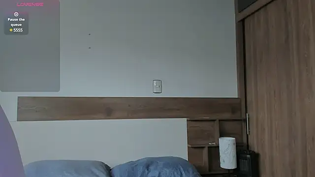 Snapshot of _fullmoon chatting on 25, 2, 2025 fullmoon online show from 25, 2, 2025