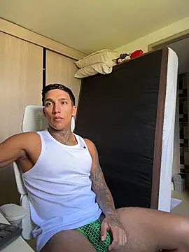 Snapshot of sendfer chatting on 22, 5, 2026 sendfer online show from 22, 5, 2026