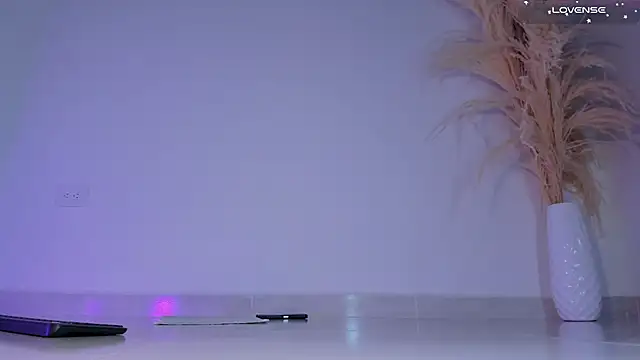 Snapshot of Katherinlevinee1 chatting on 6, 2, 2026 Katherinlevinee1 online show from 6, 2, 2026