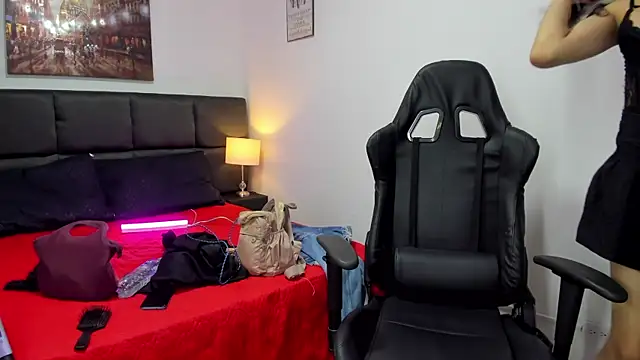 Snapshot of Megan_Miles02 chatting on 7, 3, 2025 Megan Miles02 online show from 7, 3, 2025