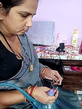 reemacouple007 online show from 13, 4, 2026