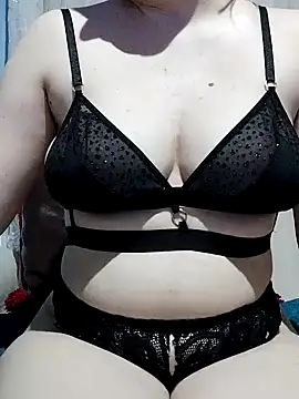 Elaa Su online show from 2, 1, 2025