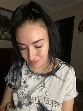 Roxana Bell online show from 3, 6, 2026
