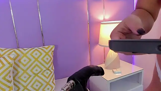 SophyRuiz  online show from 24, 2, 2026