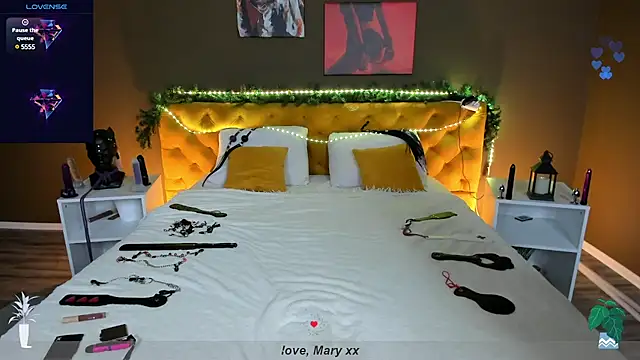 Snapshot of Mary_Xextra chatting on 20, 12, 2024 Mary Xextra online show from 20, 12, 2024