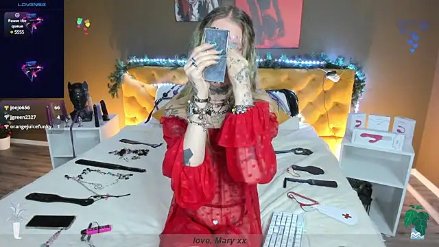 Snapshot of Mary_Xextra chatting on 8, 1, 2025 Mary Xextra online show from 8, 1, 2025