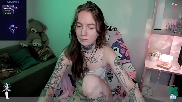 Mary Xextra online show from 5, 11, 2025