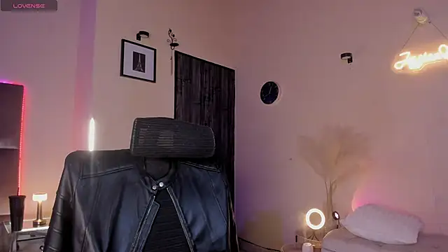 Jess Collen online show from 20, 4, 2026