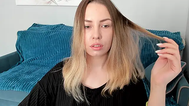 Mia shy1 online show from 25, 1, 2025