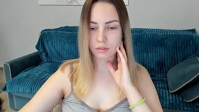 Mia shy1 online show from 4, 2, 2025