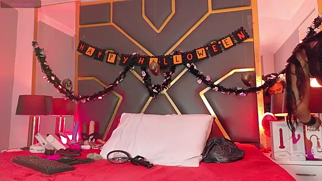 Scarlettt Ass online show from 31, 10, 2025