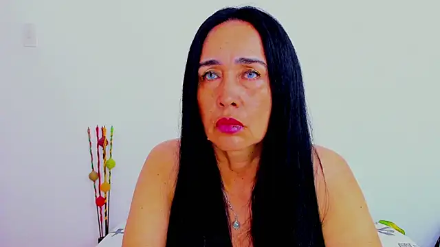 HorniestMilf online show from 1, 4, 2026