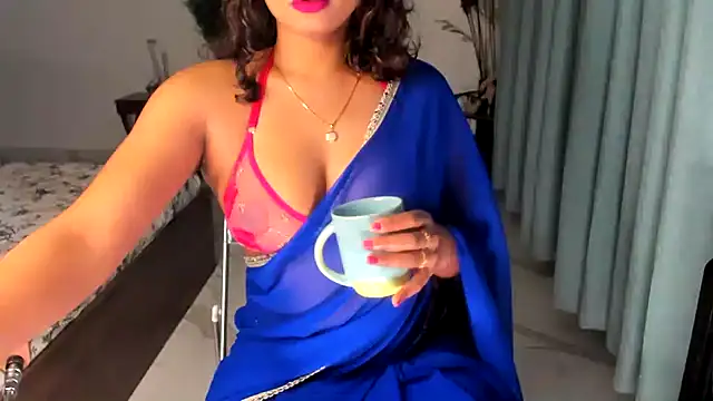 Bad Girl Kayra69 online show from 4, 2, 2025