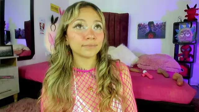 Snapshot of alisson_zafiro_ chatting on 2, 2, 2025 alisson zafiro online show from 2, 2, 2025