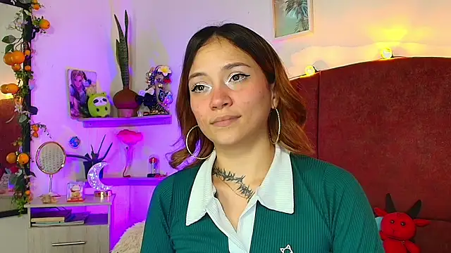 alisson zafiro  online show from 11, 4, 2026