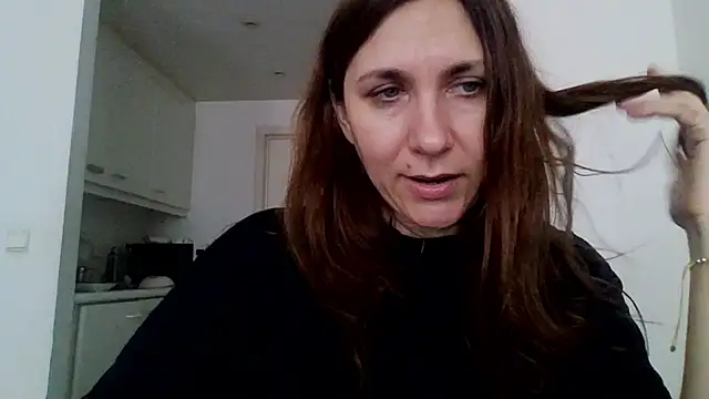 JasmineGlamour online show from 17, 3, 2026