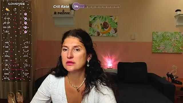 Snapshot of Alianna_Solo_Kisses chatting on 7, 7, 2026 Alianna Solo Kisses online show from 7, 7, 2026