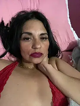 paolagomez  online show from 28, 2, 2025