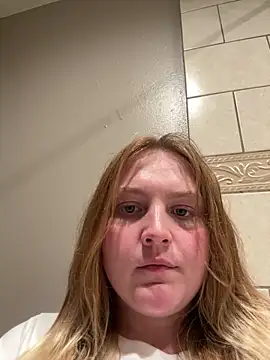 Snapshot of PhatAssBlond chatting on 8, 12, 2024 PhatAssBlond online show from 8, 12, 2024