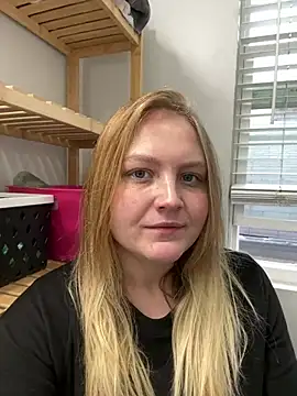 Snapshot of PhatAssBlond chatting on 20, 12, 2024 PhatAssBlond online show from 20, 12, 2024