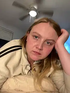 Snapshot of PhatAssBlond chatting on 23, 12, 2024 PhatAssBlond online show from 23, 12, 2024