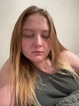 Snapshot of PhatAssBlond chatting on 7, 1, 2025 PhatAssBlond online show from 7, 1, 2025