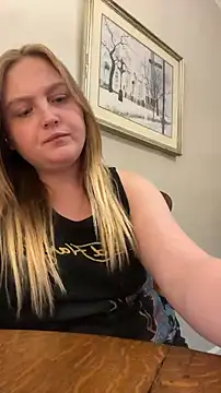 Snapshot of PhatAssBlond chatting on 9, 1, 2025 PhatAssBlond online show from 9, 1, 2025