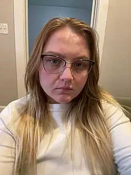 Snapshot of PhatAssBlond chatting on 10, 1, 2025 PhatAssBlond online show from 10, 1, 2025