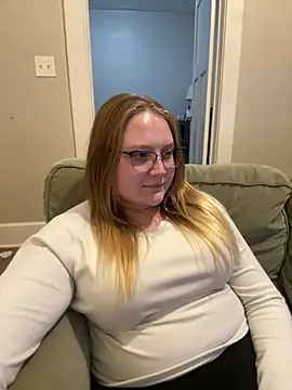 Snapshot of PhatAssBlond chatting on 26, 1, 2025 PhatAssBlond online show from 26, 1, 2025