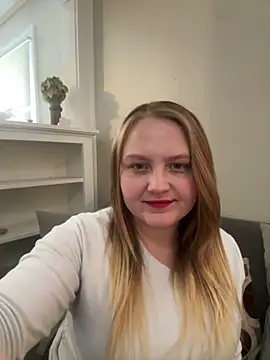 Snapshot of PhatAssBlond chatting on 7, 2, 2025 PhatAssBlond online show from 7, 2, 2025