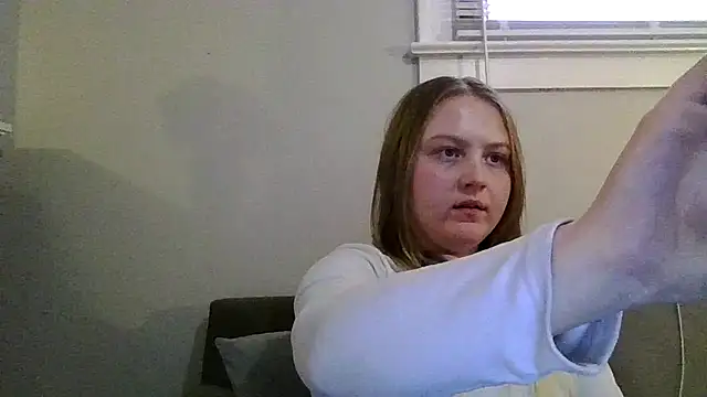 Snapshot of PhatAssBlond chatting on 15, 2, 2025 PhatAssBlond online show from 15, 2, 2025