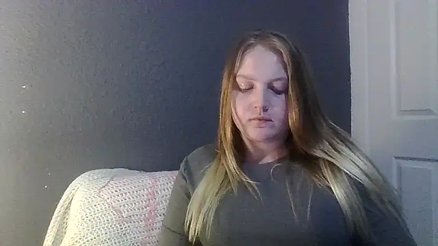 Snapshot of PhatAssBlond chatting on 23, 2, 2025 PhatAssBlond online show from 23, 2, 2025