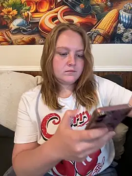 Snapshot of PhatAssBlond chatting on 20, 9, 2025 PhatAssBlond online show from 20, 9, 2025