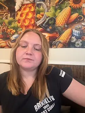 Snapshot of PhatAssBlond chatting on 23, 9, 2025 PhatAssBlond online show from 23, 9, 2025