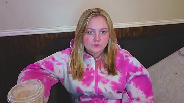 PhatAssBlond online show from 17, 2, 2026