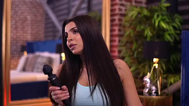 NicoleCellini online show from 17, 10, 2025