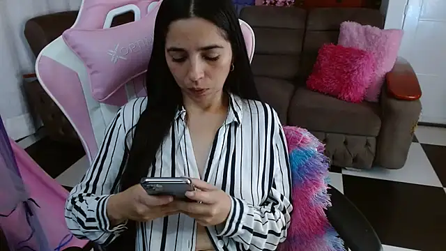 kendall all4u online show from 2, 2, 2026