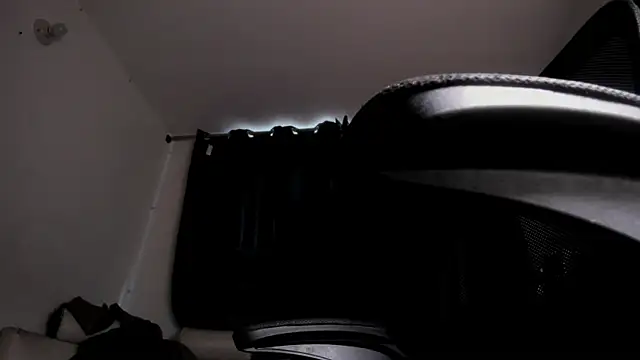 Snapshot of s_sven03 chatting on 10, 6, 2026 s sven03 online show from 10, 6, 2026