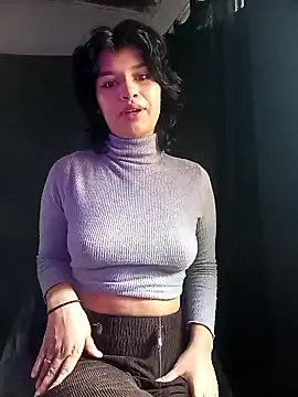 Snapshot of lyzamy_liz chatting on 21, 12, 2024 lyzamy liz online show from 21, 12, 2024