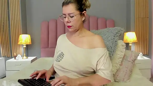 RamonaSimons online show from 23, 2, 2025